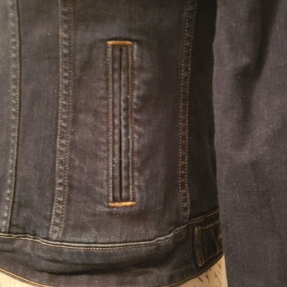 Levi's Denim Jacket Dark Wash - S/P/CH/P - Picture 4 of 9